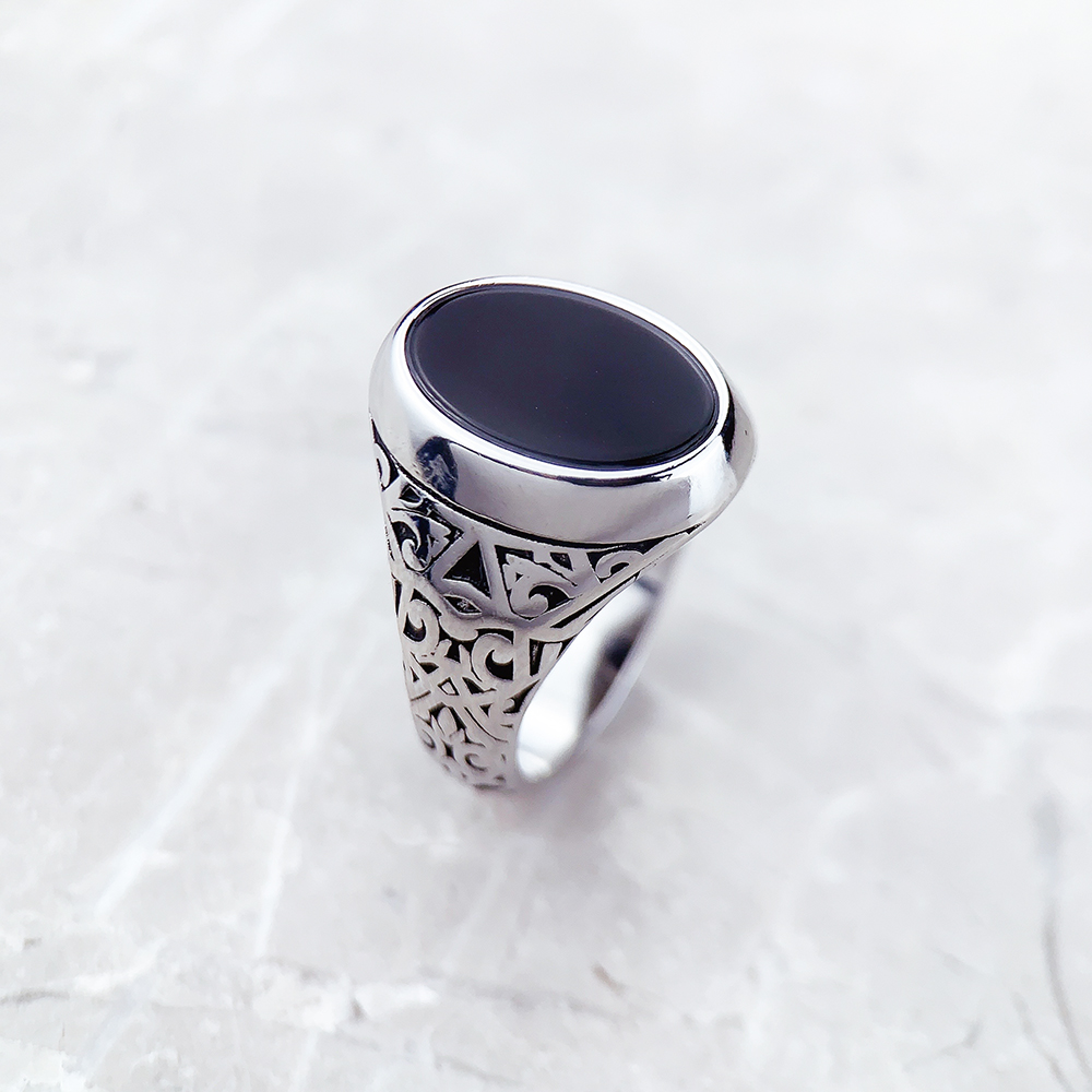 Black Oval Signet Ring Europe  - Signet Ring Men recension och pris